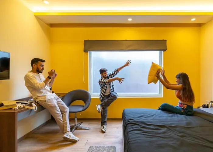 The Hosteller Bangalore, Brigade Road
